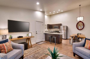 2I Spacious Top Floor RedCliff Condo